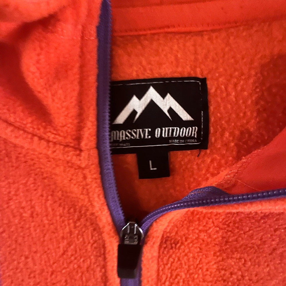 The White Lotus Sydney Sweeney Colorblock Hoodie men’s L fleece pockets outdoor - Picture 2 of 7